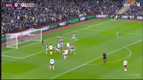 Watch Goal Video: Aston Villa 0 - 1 Manchester United - Ramus Højlund scores the opening goal (17minutes)