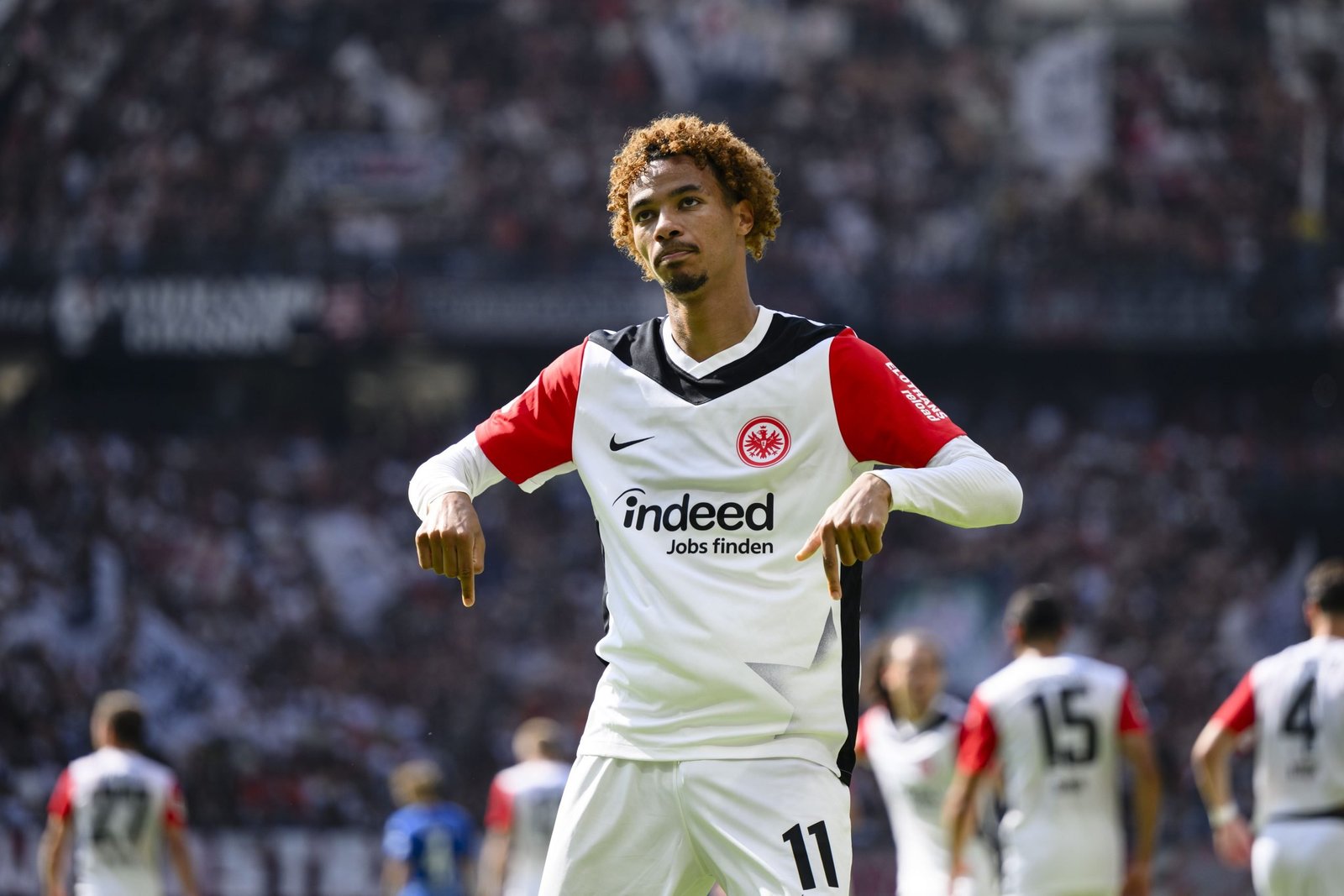 Breaking news: Man United is "active" in its pursuit of a striker for £60 million, while Ruben Amorim is in the midst of a stressful exit wait