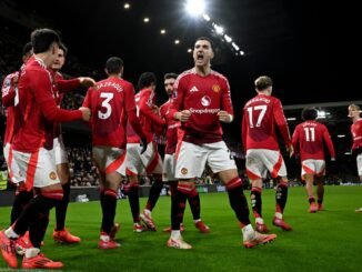 The main reason why Manchester United have to wait to sign a midfielder