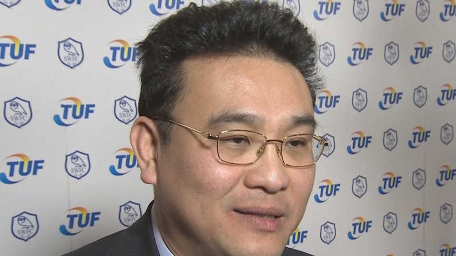 Dejphon Chansiri talk on tax issue